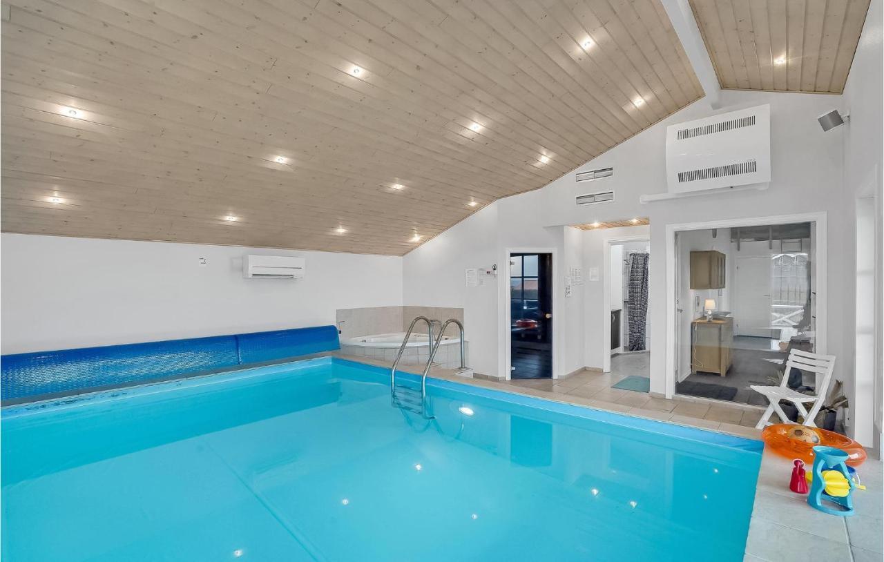 Stunning Home In Vinderup With 3 Bedrooms, Sauna And Indoor Swimming Pool Buitenkant foto